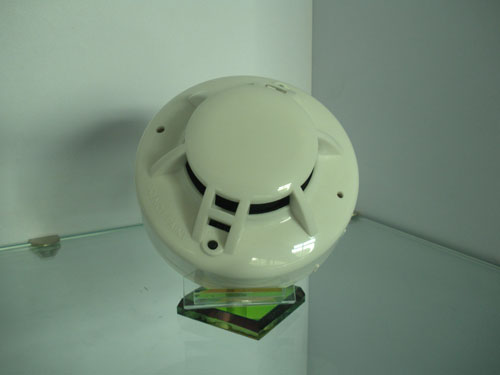 吸頂燃?xì)鈭?bào)警器，吸頂煤氣報(bào)警器，吸頂天然氣報(bào)警器，