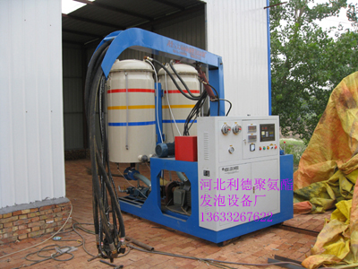 優(yōu)質(zhì)熱賣(mài)聚氨酯高壓發(fā)泡機(jī)