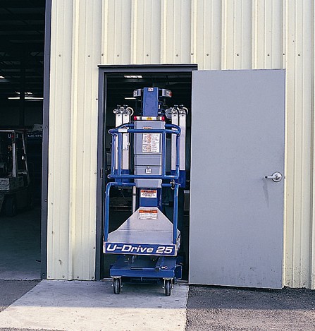 UL系列單柱套筒移動高空作業(yè)車