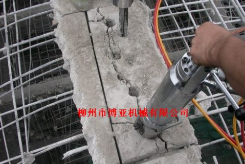 冶金、水泥工業(yè)的各種大修工程機(jī)械
