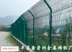 高速公路護欄網(wǎng)