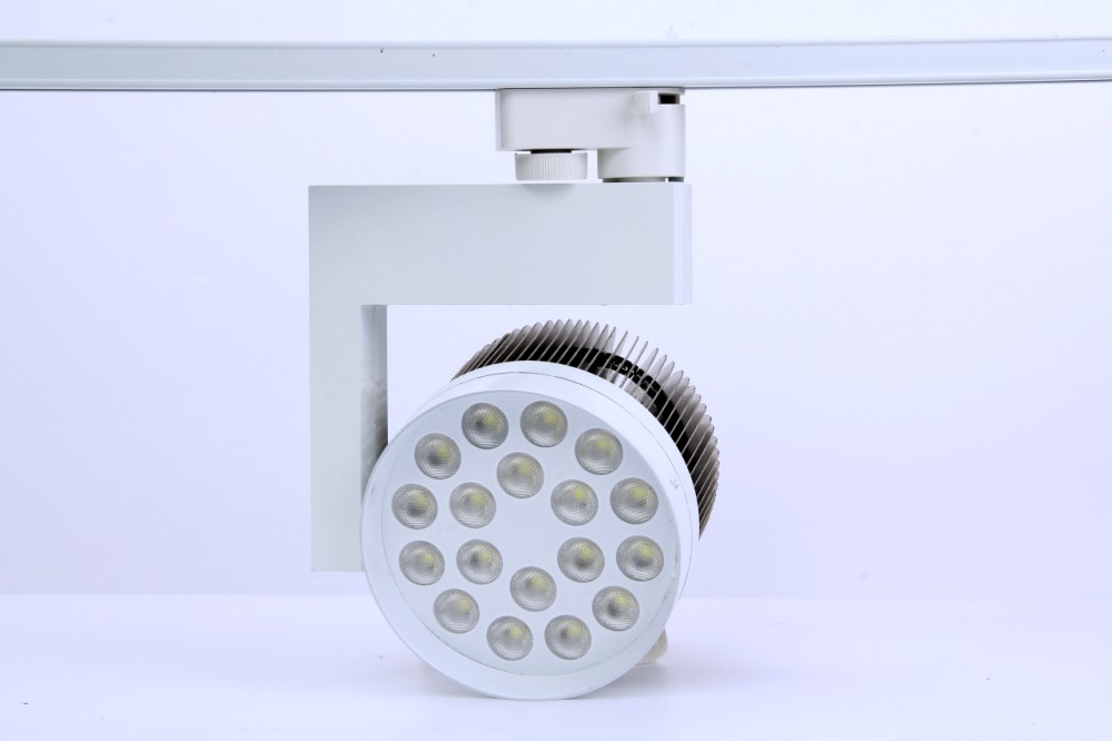 LED軌道燈36W、服裝照明專用、LED燈
