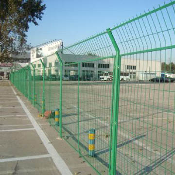 安平邦盾生產(chǎn)銷售邊框圈地，道路，工廠 護欄網(wǎng)