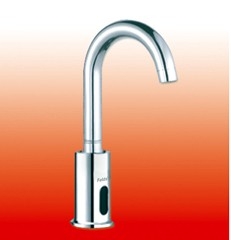 深圳各種感應小便器、感應水龍頭、感應蹲便器