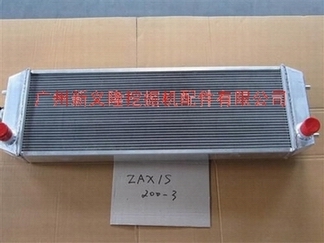 日立200-3挖掘機(jī)水箱