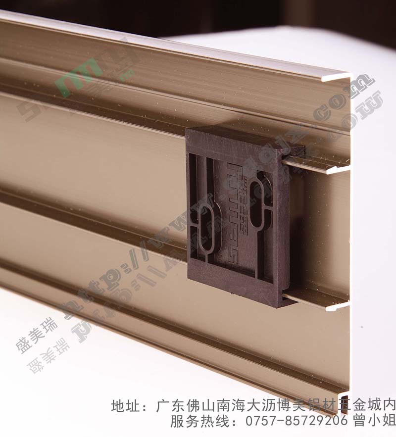 大量供應(yīng)陰角線、腰線、踢腳線墻角線