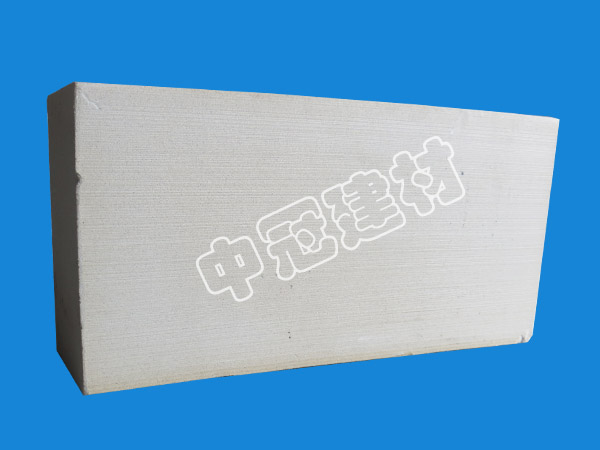 本廠專業(yè)生產(chǎn)耐酸瓷磚，防腐性能好,易清潔。