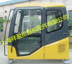 小松200-7挖掘機(jī)駕駛室