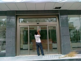 玻璃自動(dòng)門(mén)維修玻璃感應(yīng)門(mén)維修玻璃電動(dòng)門(mén)維修