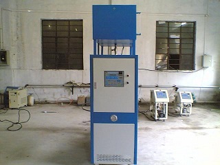 高溫油溫機(jī)，油溫機(jī)，油溫度控制機(jī)