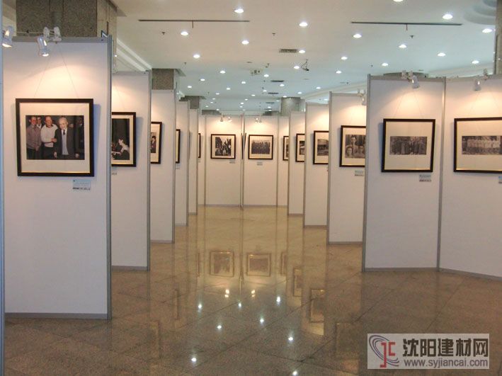 批發(fā)白色板材屏風鋁制展示架，八棱柱展位展板