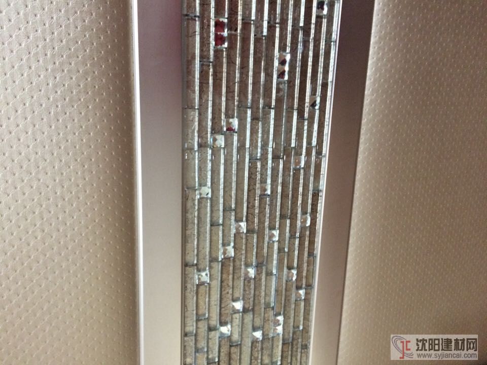 沈陽(yáng)移門(mén)腰線(xiàn)馬賽克背景墻裝修