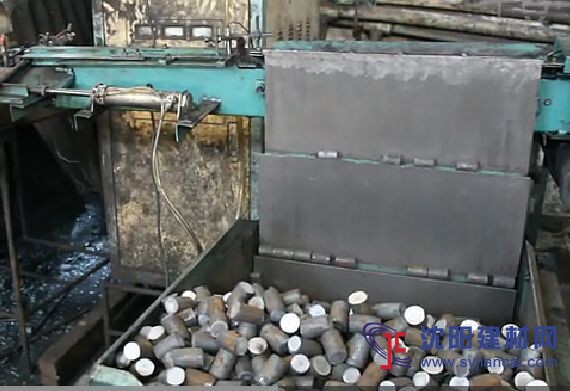 鍛打紅打中頻給料 金屬棒材亂料排序上料機