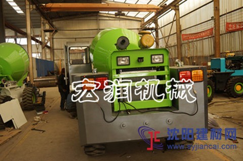 優(yōu)質(zhì)重卡混凝土攪拌車   混凝土自動上料攪拌機(jī)