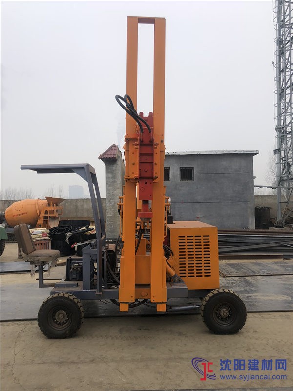 可定做液壓護(hù)欄打樁機(jī) 護(hù)欄打樁車(chē) 履帶式打樁機(jī)多少