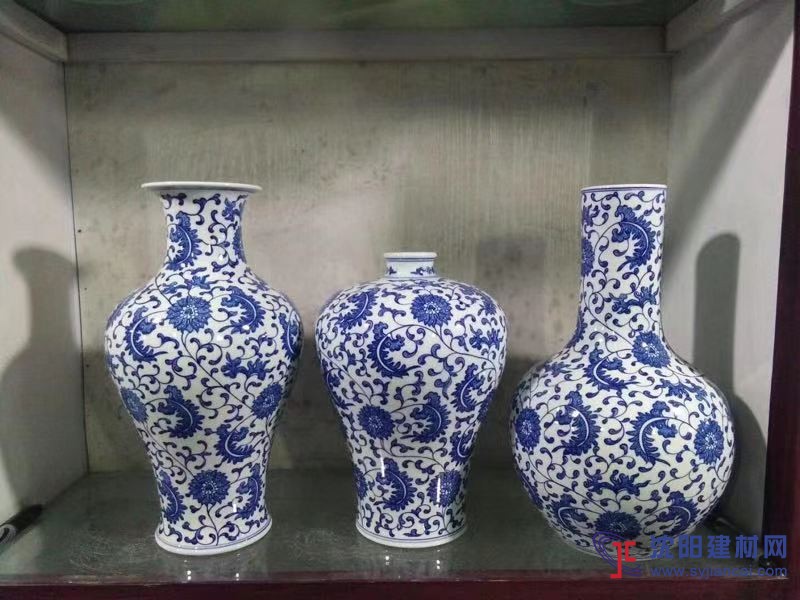景德鎮(zhèn)青花瓷小花瓶
